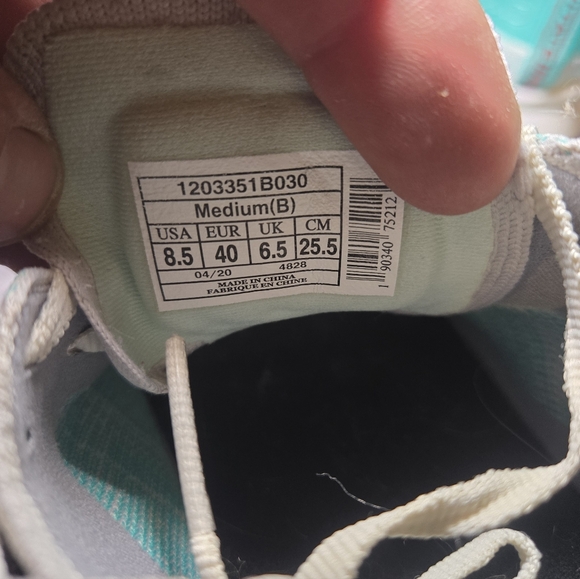 Brooks Levitate 4 Running Shoes Womens Sz 8.5 Athletic Sneakers Trainers Blue. - Picture 9 of 9